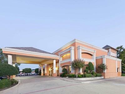 Days Inn By Wyndham Dallas Irving Esterno foto