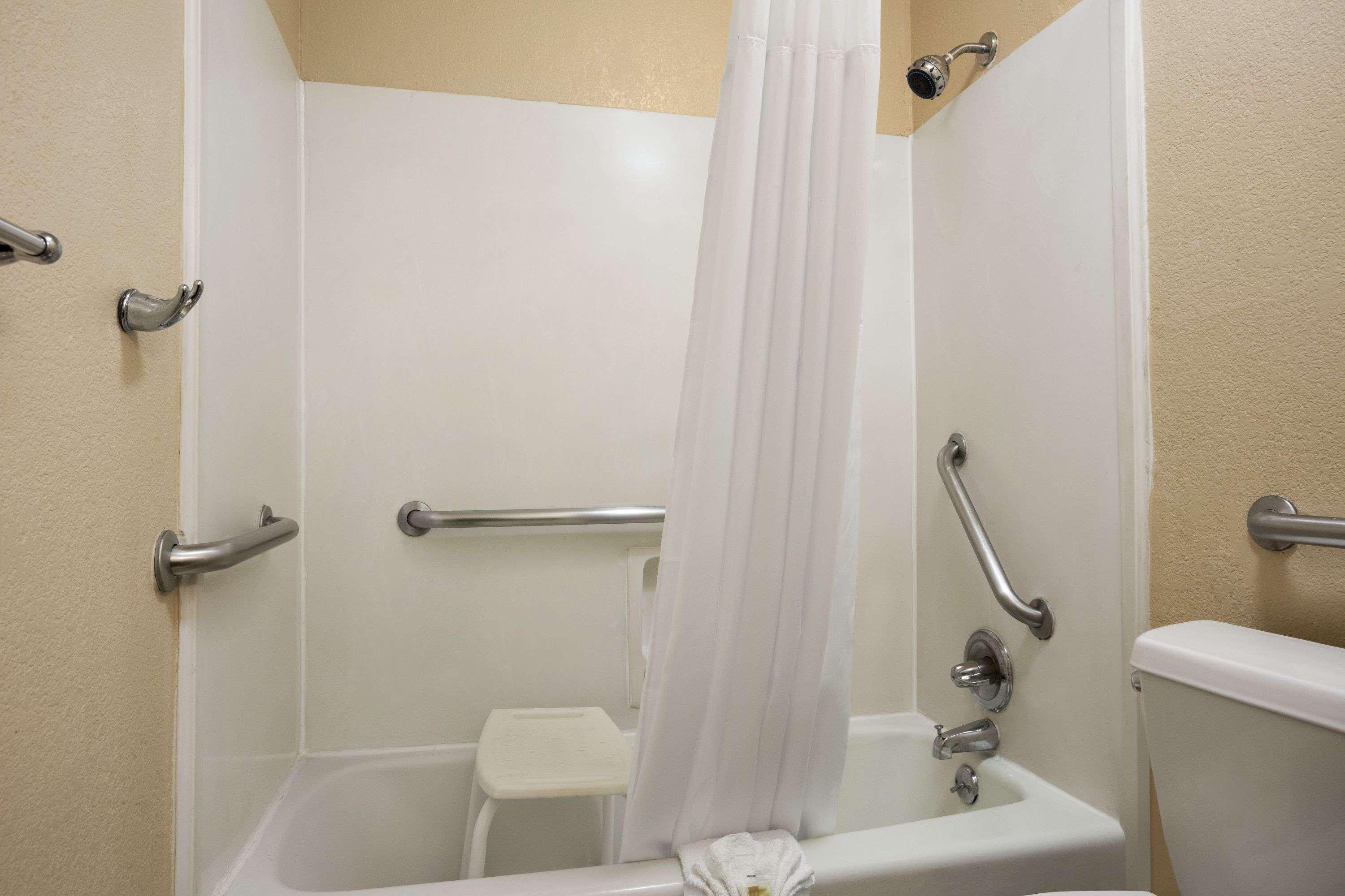 Days Inn By Wyndham Dallas Irving Esterno foto